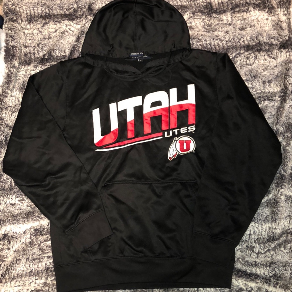 utah utes hoodie. worn a lot but in great condition